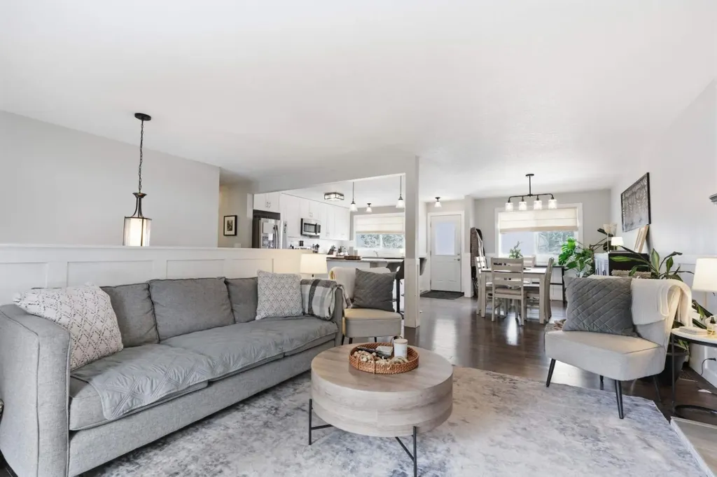 8411 Silver Springs Road NW Calgary AB T3B 4A6