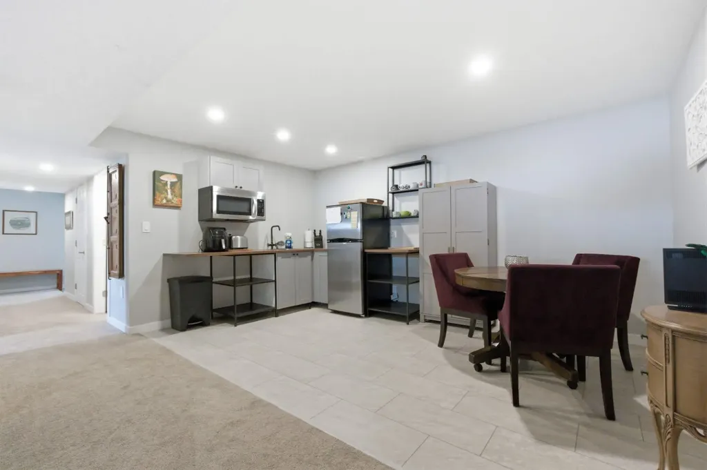 8411 Silver Springs Road NW Calgary AB T3B 4A6
