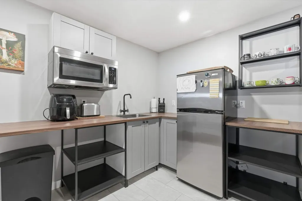 8411 Silver Springs Road NW Calgary AB T3B 4A6