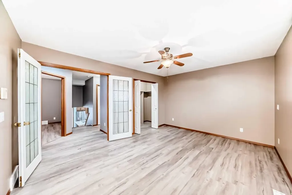 33 Stonegate Drive NW Airdrie AB T4B 2V6
