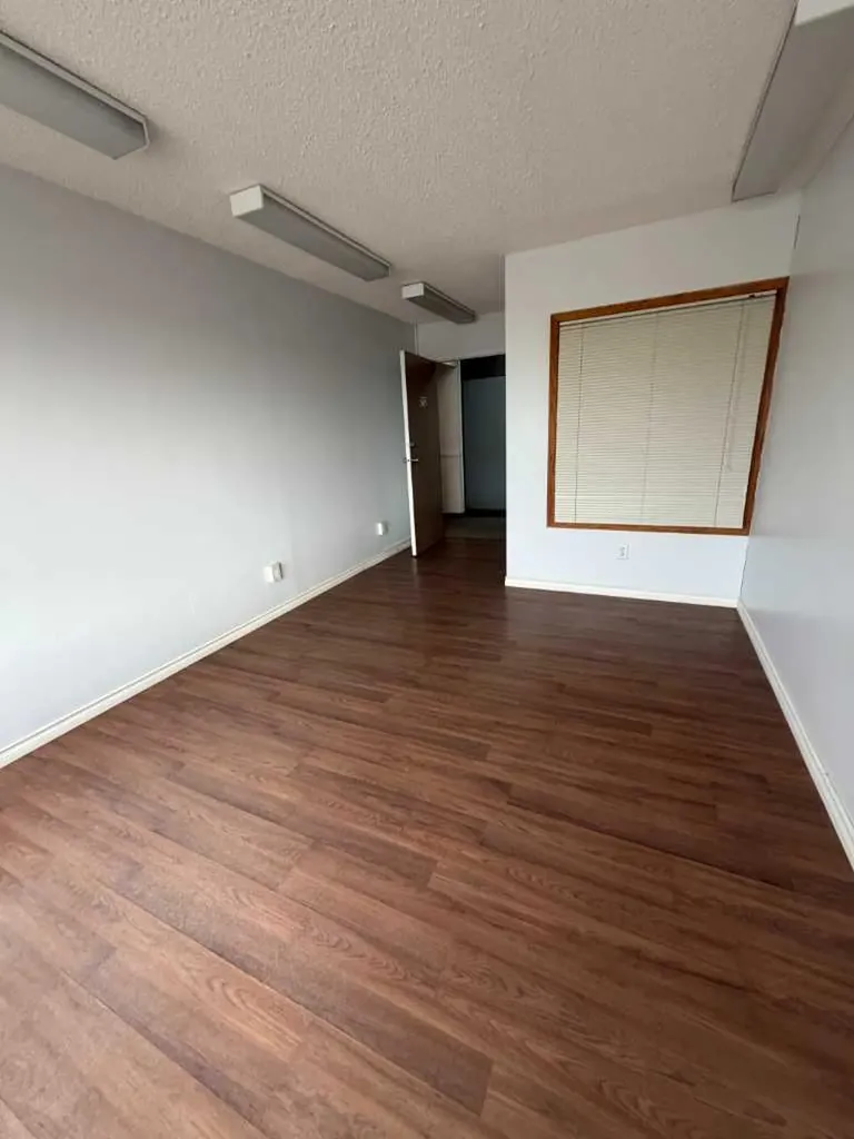 9823 116 Avenue Grande Prairie AB T8V4B4