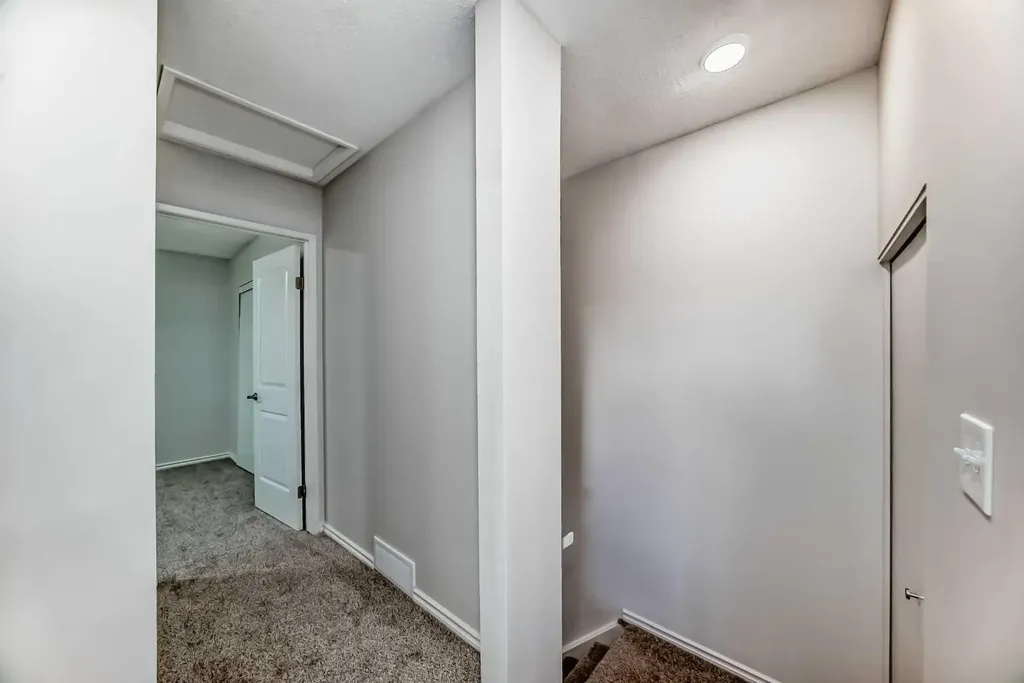 175 Manora Place NE Calgary AB T2A 5P7