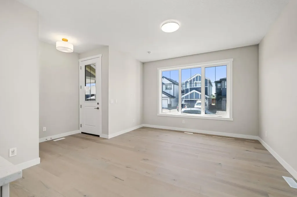 118 Sora Gardens SE Calgary AB T3S 0V3