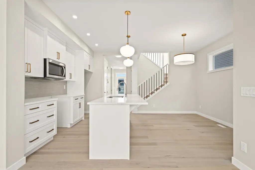 118 Sora Gardens SE Calgary AB T3S 0V3