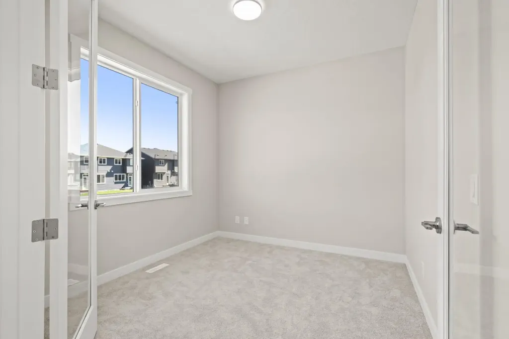 118 Sora Gardens SE Calgary AB T3S 0V3