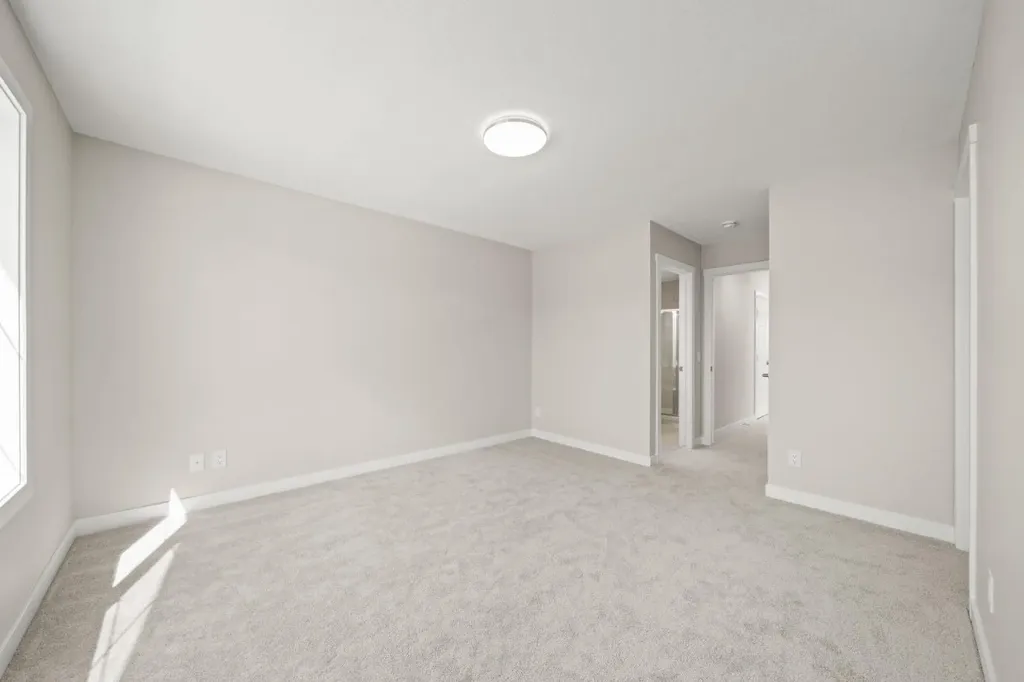 118 Sora Gardens SE Calgary AB T3S 0V3