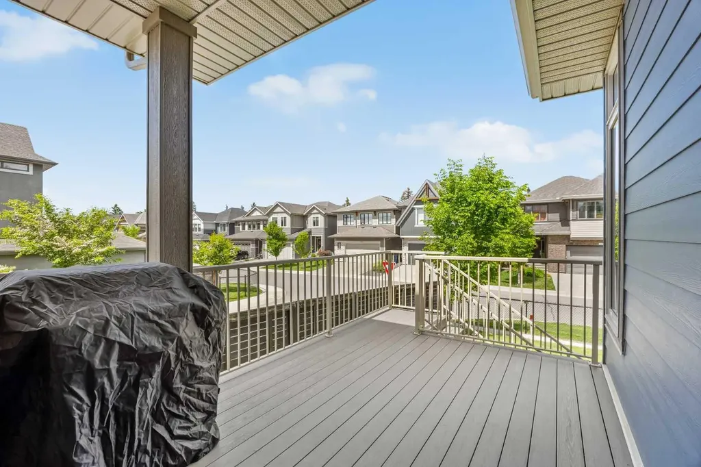 338 Shawnee Boulevard SW Calgary AB T2Y 0P4