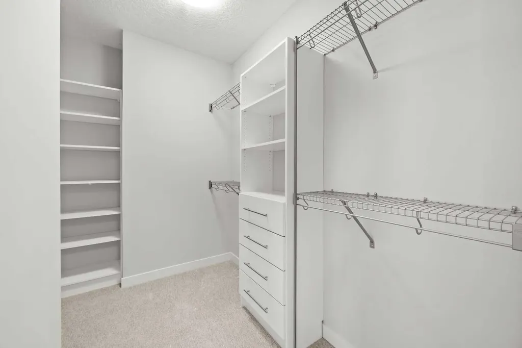 338 Shawnee Boulevard SW Calgary AB T2Y 0P4