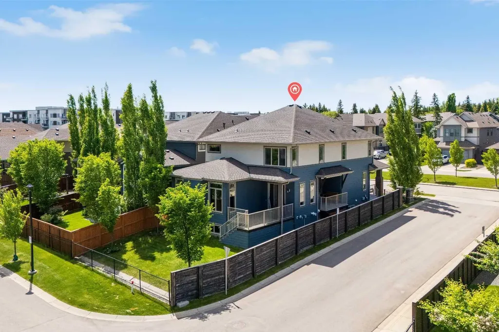 338 Shawnee Boulevard SW Calgary AB T2Y 0P4