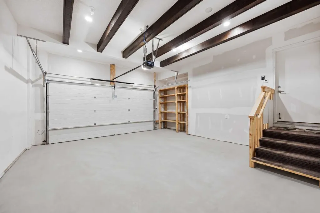 338 Shawnee Boulevard SW Calgary AB T2Y 0P4
