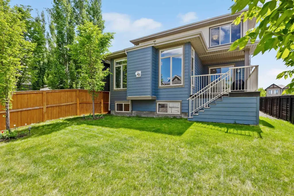 338 Shawnee Boulevard SW Calgary AB T2Y 0P4