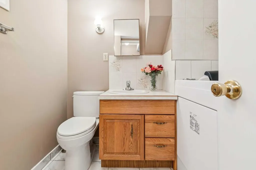 5036 Vallance Crescent NW Calgary AB T3A0T6