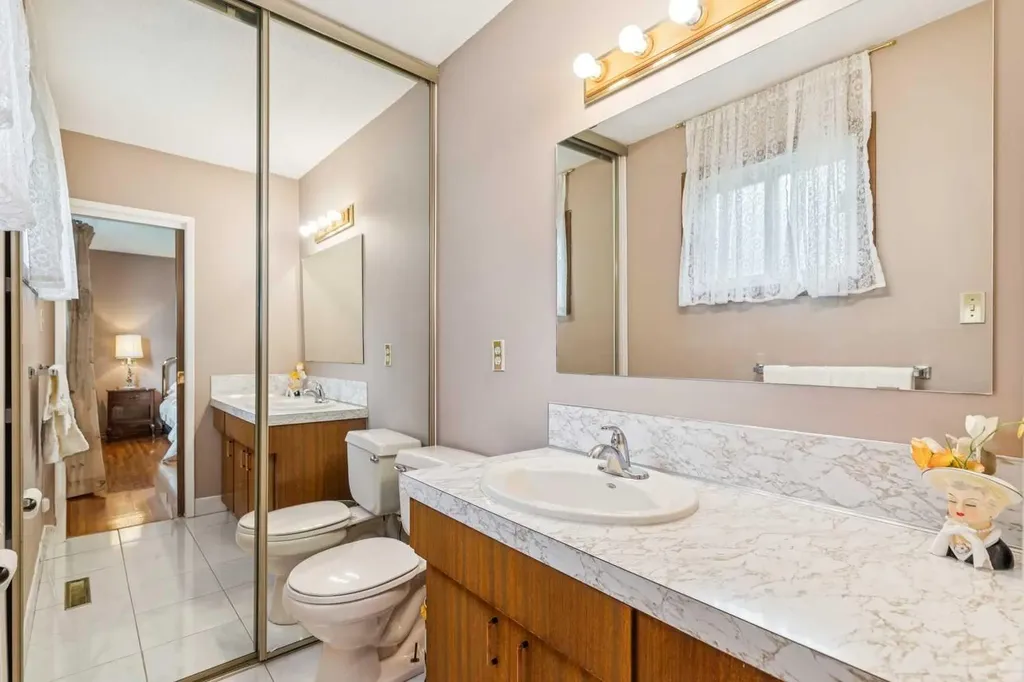 5036 Vallance Crescent NW Calgary AB T3A0T6