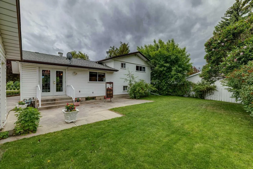 5036 Vallance Crescent NW Calgary AB T3A0T6