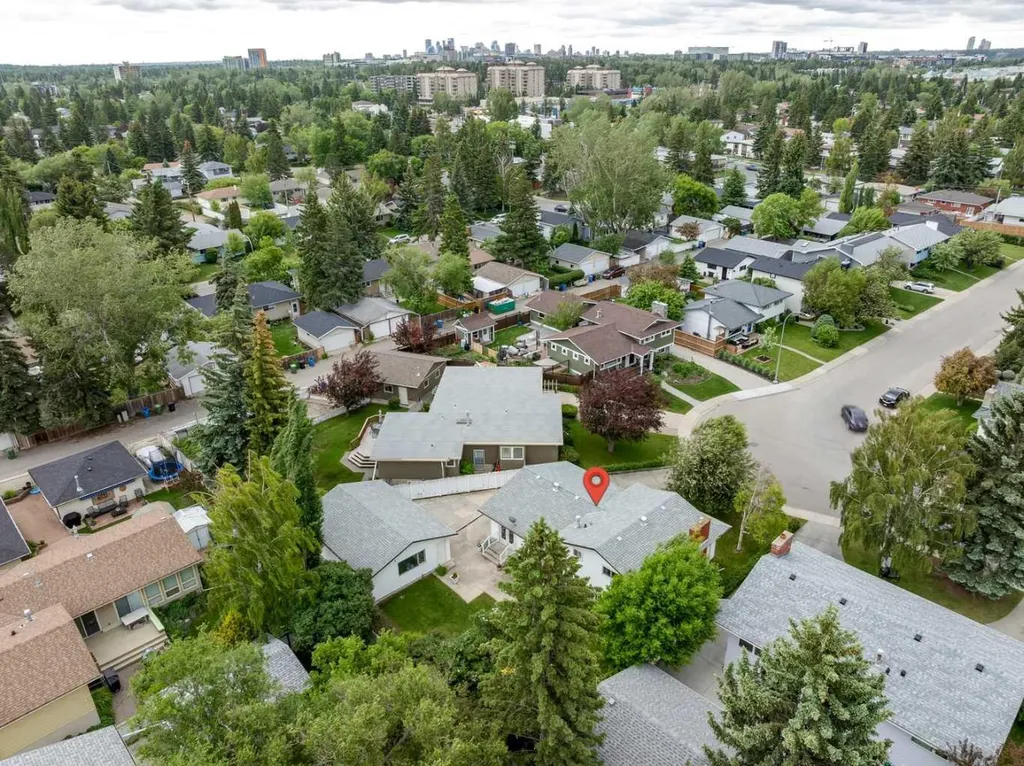 5036 Vallance Crescent NW Calgary AB T3A0T6