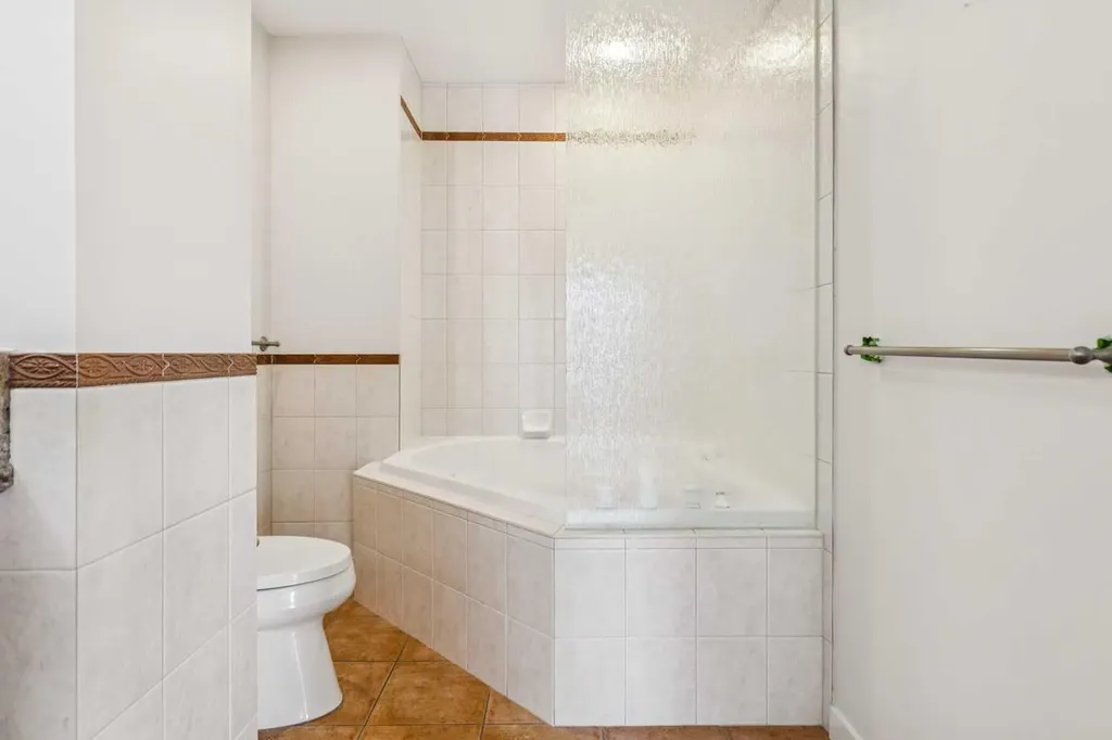 1108 6 Avenue SW Calgary AB T2P5K1