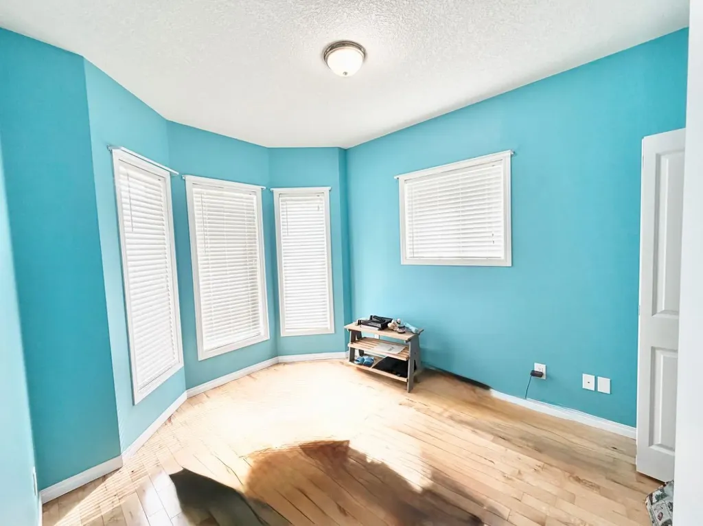 42 A Red Deer Avenue Drumheller AB T0J2E0