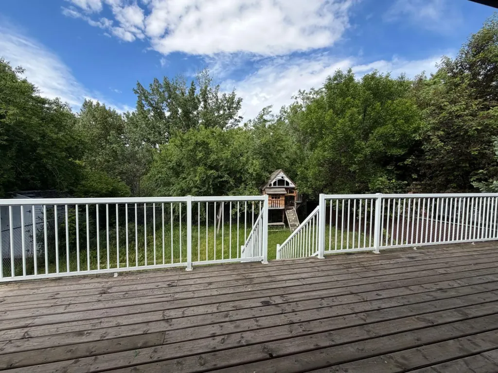 42 A Red Deer Avenue Drumheller AB T0J2E0