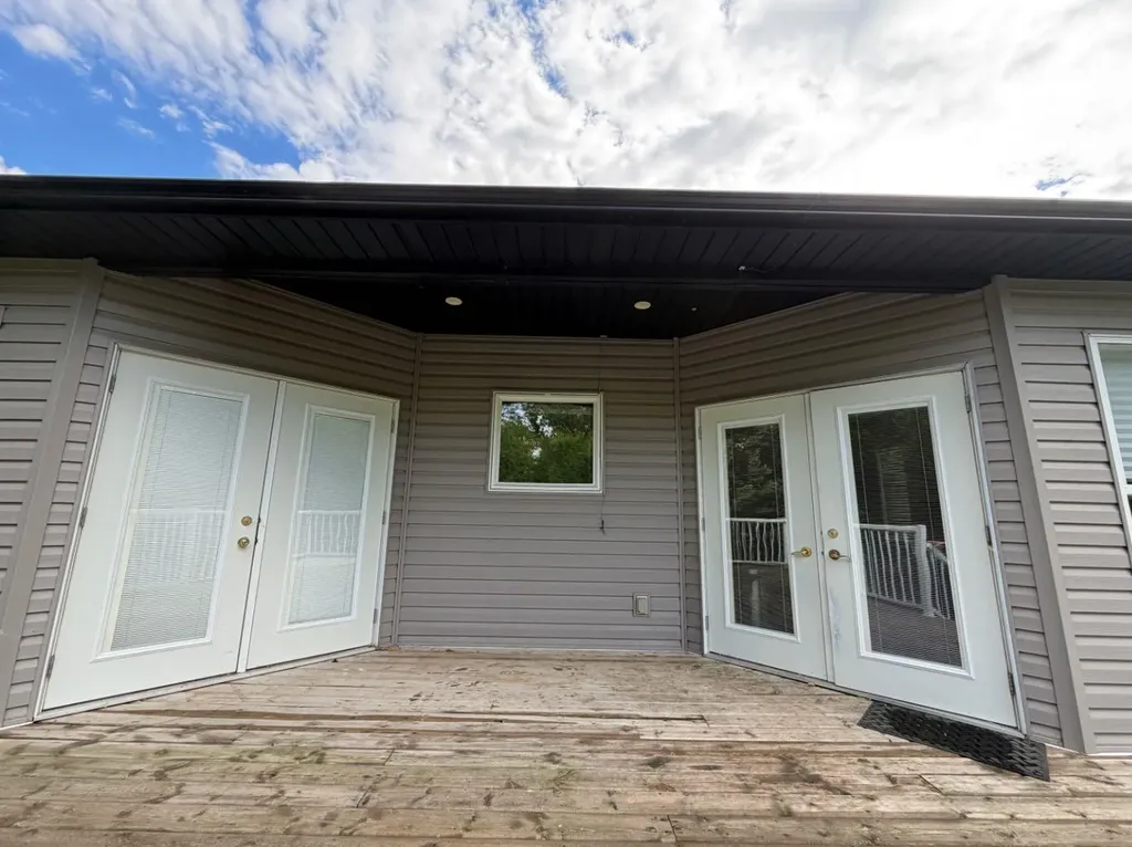 42 A Red Deer Avenue Drumheller AB T0J2E0
