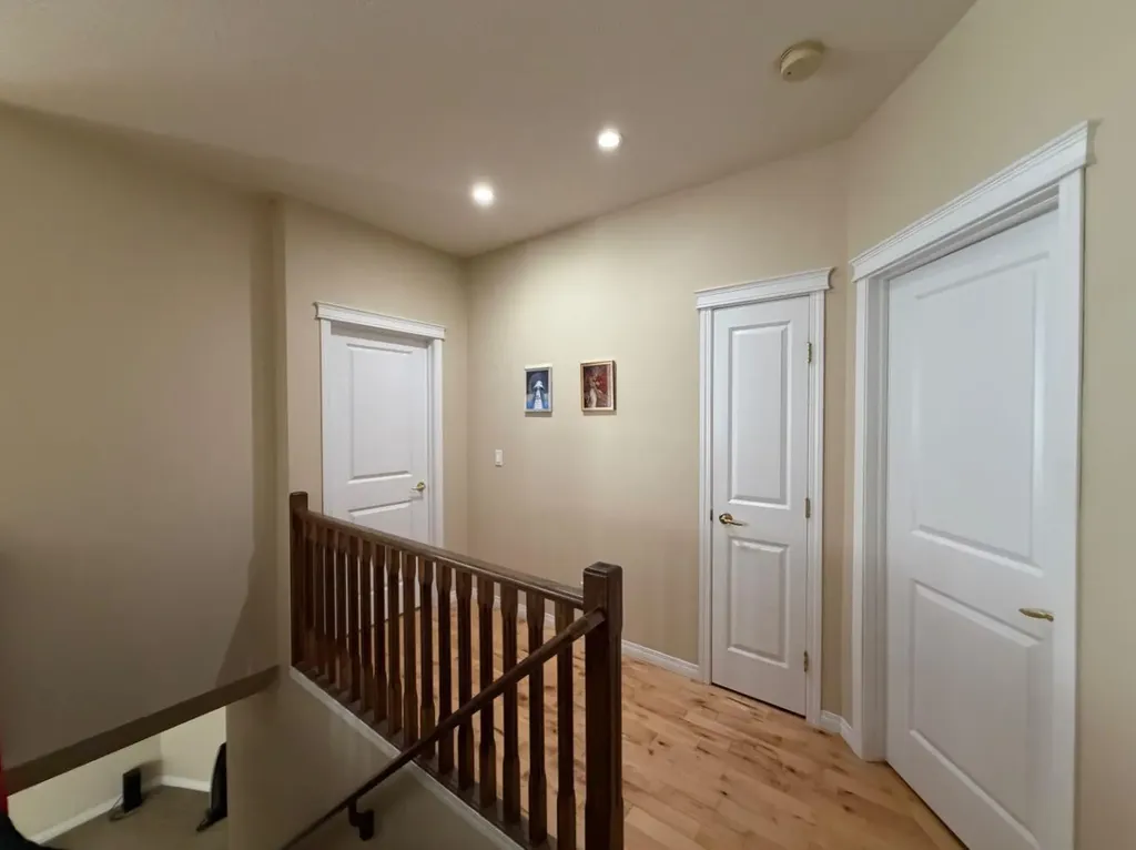 42 A Red Deer Avenue Drumheller AB T0J2E0