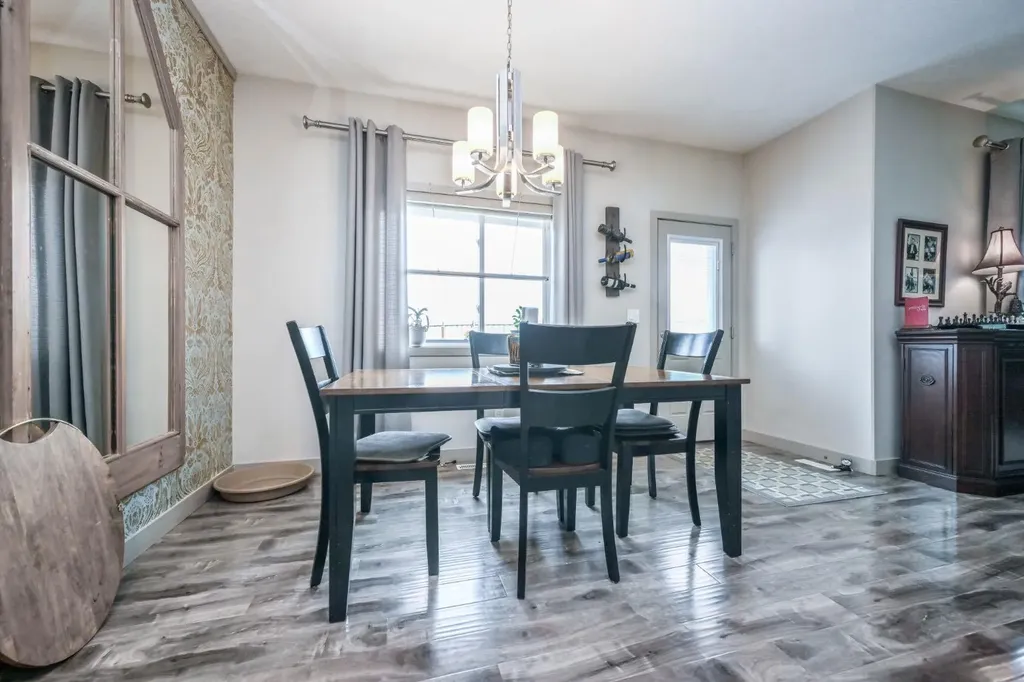 6902 115b Street Grande Prairie AB T8W 0J1