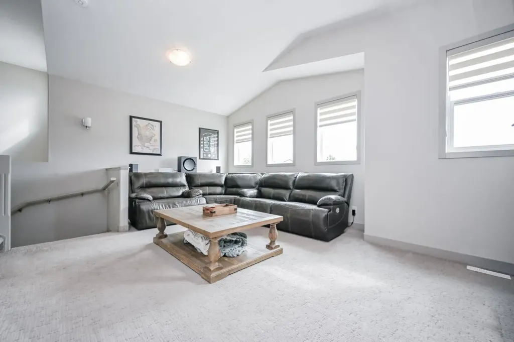 6902 115b Street Grande Prairie AB T8W 0J1