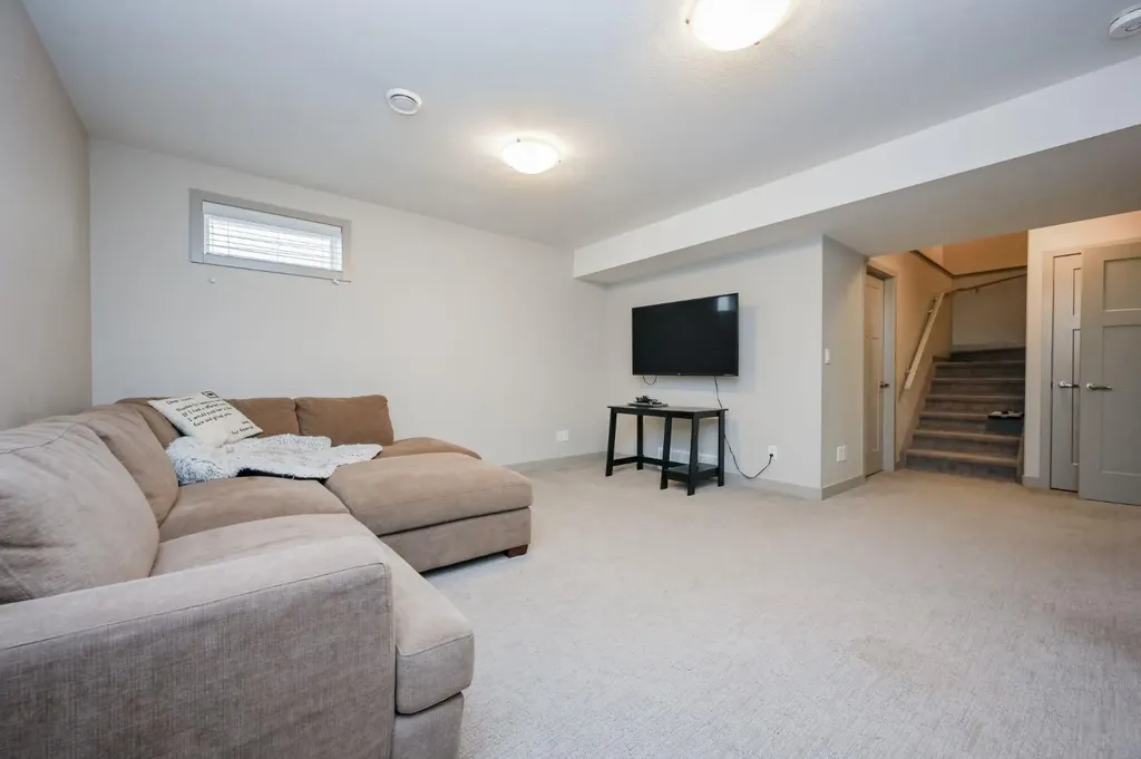 6902 115b Street Grande Prairie AB T8W 0J1