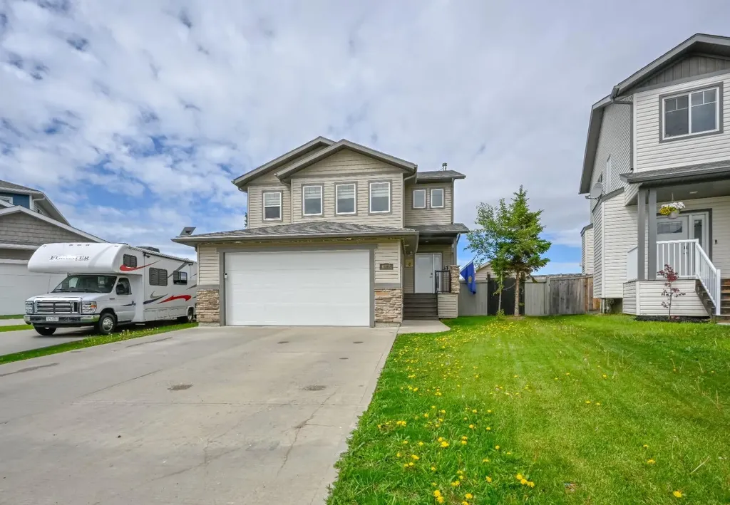 6902 115b Street Grande Prairie AB T8W 0J1