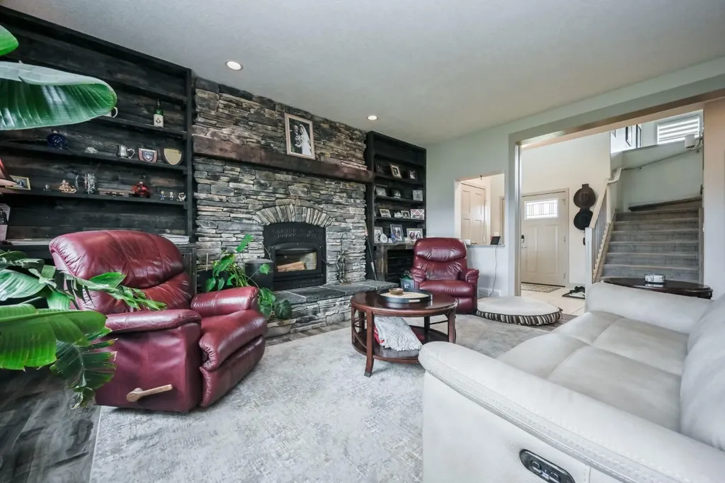 6902 115b Street Grande Prairie AB T8W 0J1