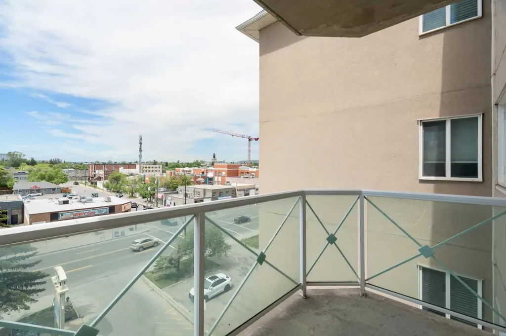 1507 Centre A Street NE Calgary AB T2E 2Z8