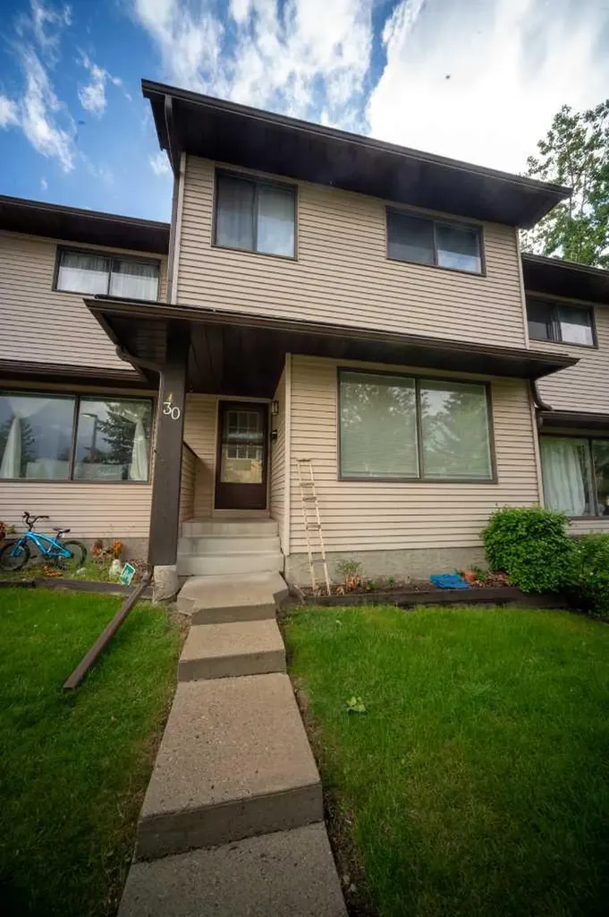 380 Bermuda Drive NW Calgary AB T3K 2B2