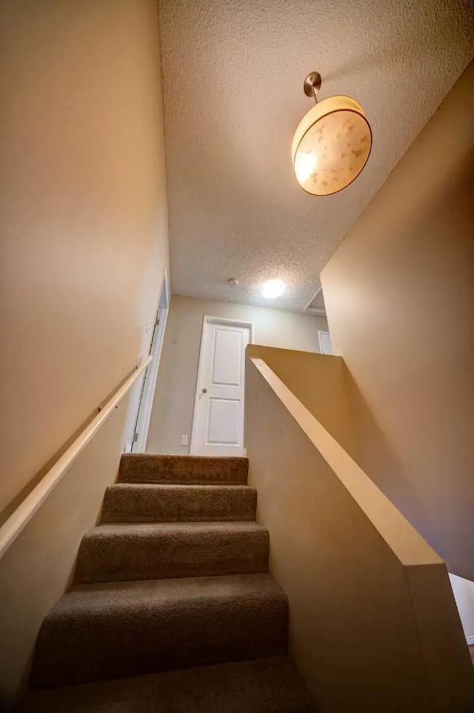 380 Bermuda Drive NW Calgary AB T3K 2B2