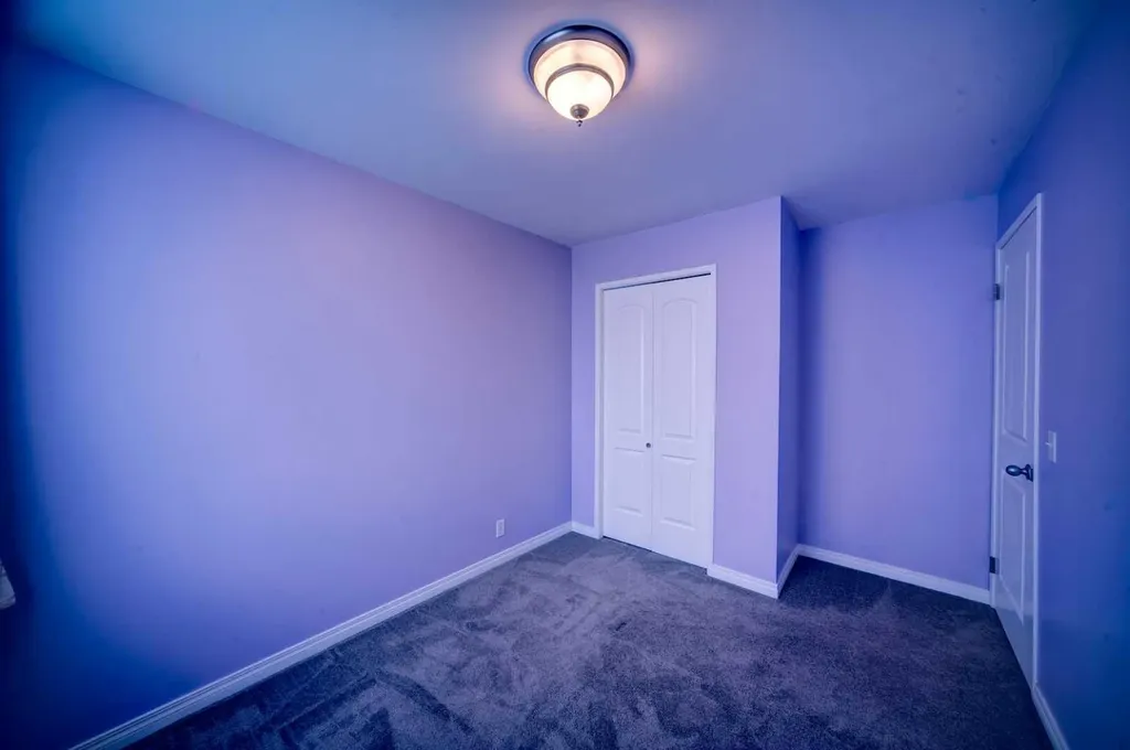 380 Bermuda Drive NW Calgary AB T3K 2B2