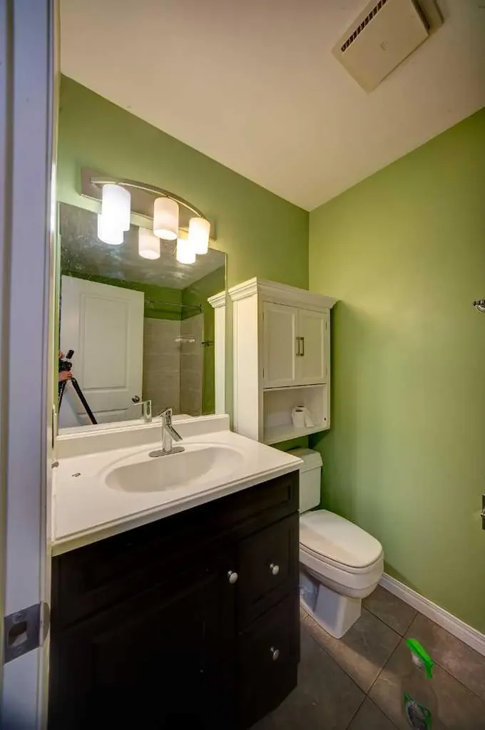 380 Bermuda Drive NW Calgary AB T3K 2B2