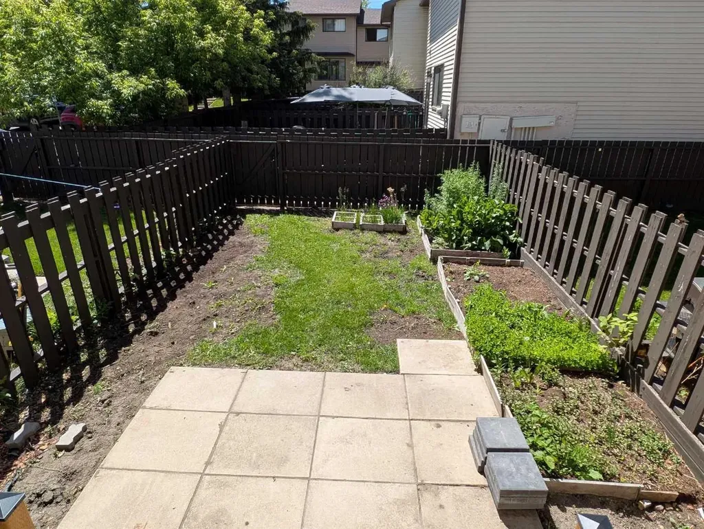 380 Bermuda Drive NW Calgary AB T3K 2B2