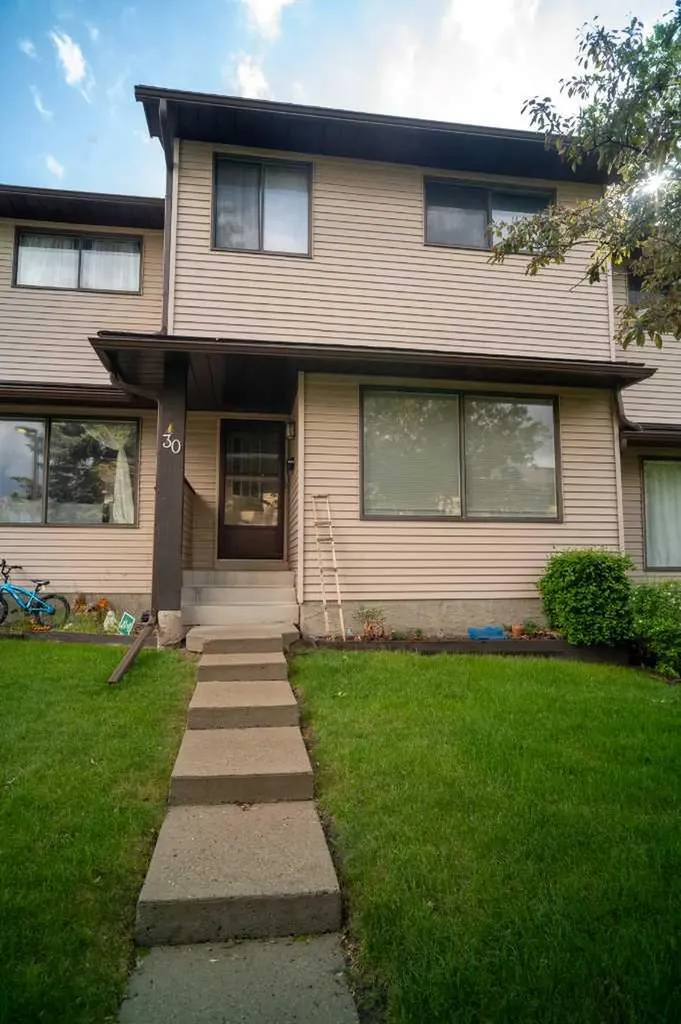 380 Bermuda Drive NW Calgary AB T3K 2B2
