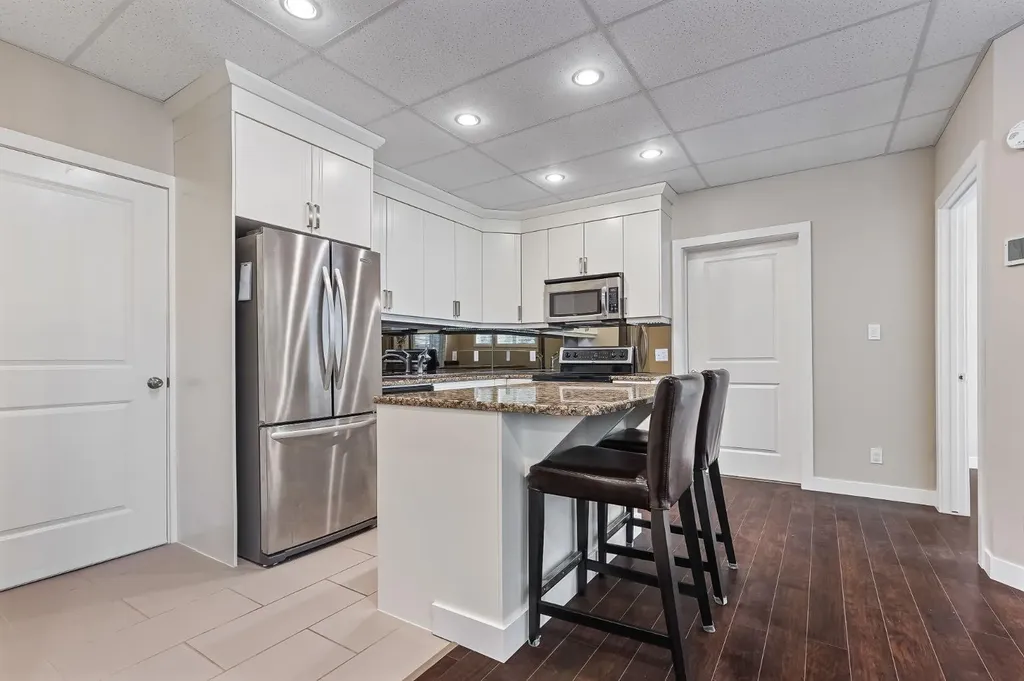 230 Couleesprings Grove S Lethbridge AB T1K 5P1