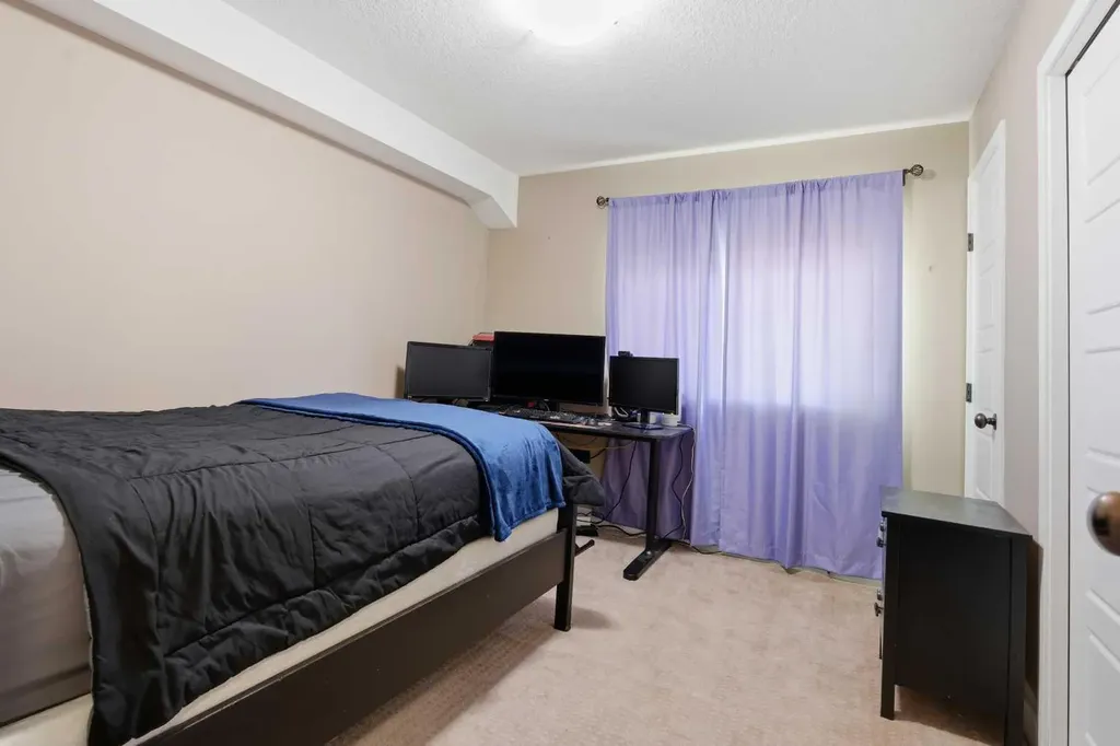 2781 Chinook Winds Drive SW Airdrie AB T4B 3S5