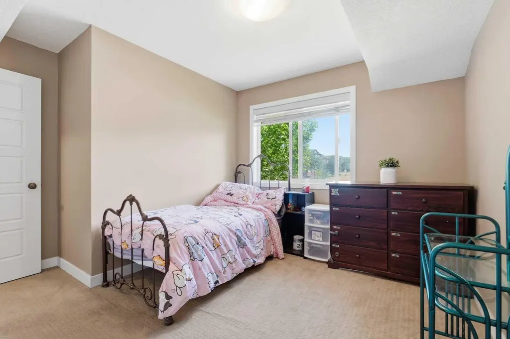 2781 Chinook Winds Drive SW Airdrie AB T4B 3S5