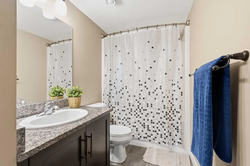 2781 Chinook Winds Drive SW Airdrie AB T4B 3S5