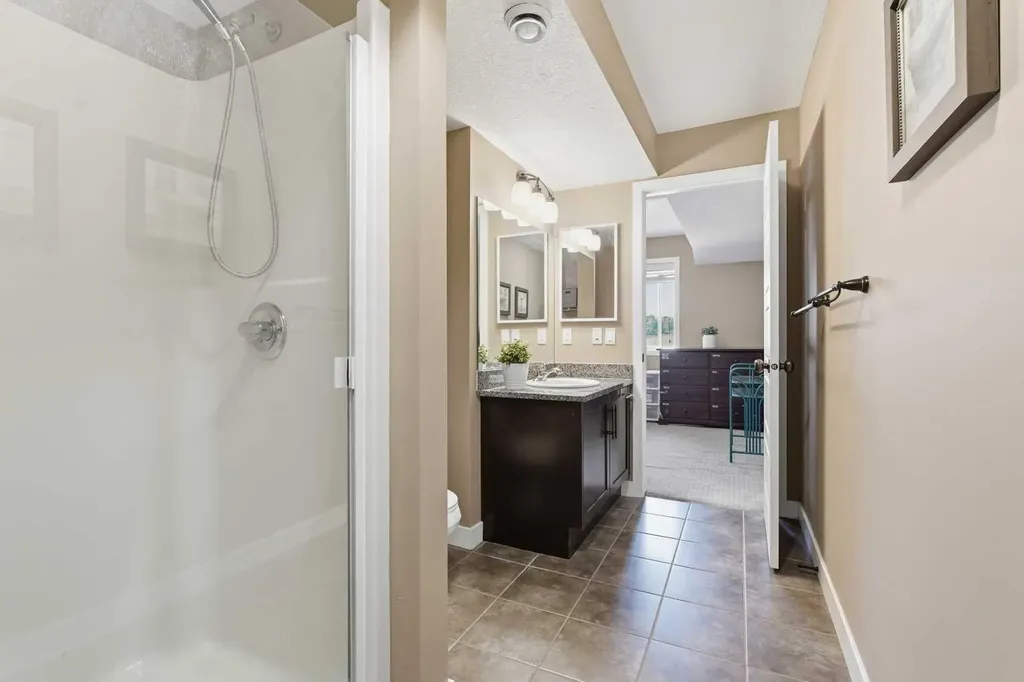 2781 Chinook Winds Drive SW Airdrie AB T4B 3S5
