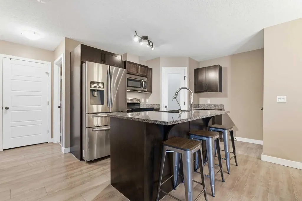 2781 Chinook Winds Drive SW Airdrie AB T4B 3S5