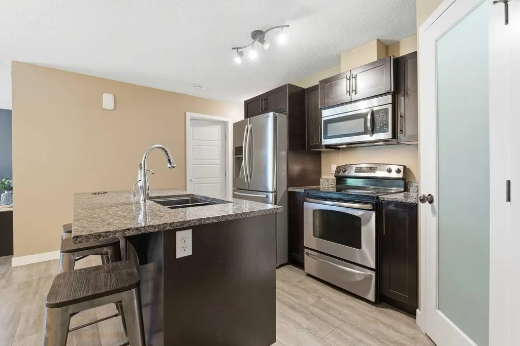 2781 Chinook Winds Drive SW Airdrie AB T4B 3S5