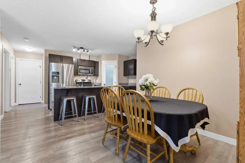 2781 Chinook Winds Drive SW Airdrie AB T4B 3S5