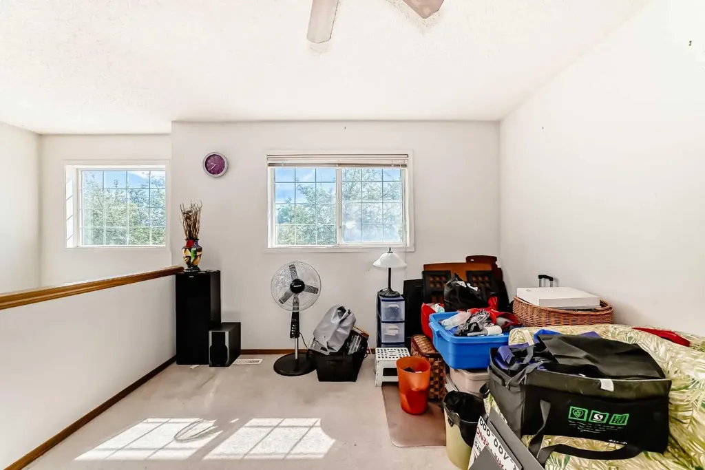 182 Somerglen Road SW Calgary AB T2Y 3V4