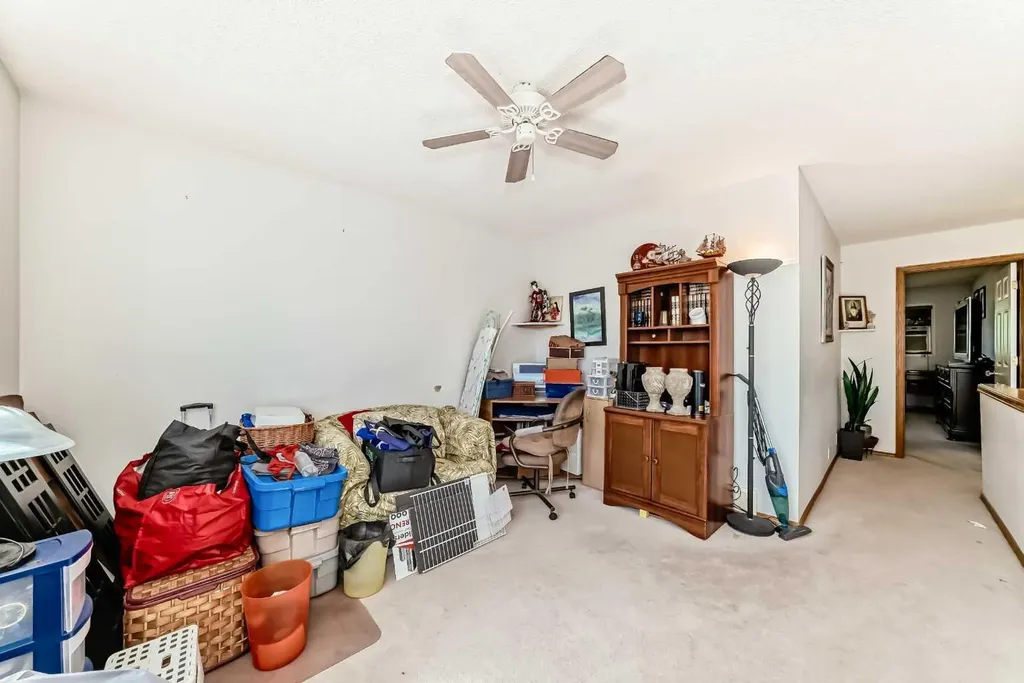 182 Somerglen Road SW Calgary AB T2Y 3V4