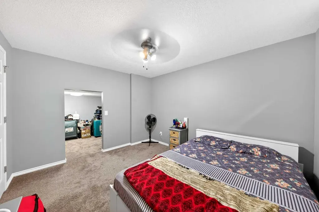391 Country Hills Place NW Calgary AB T3K 4W6