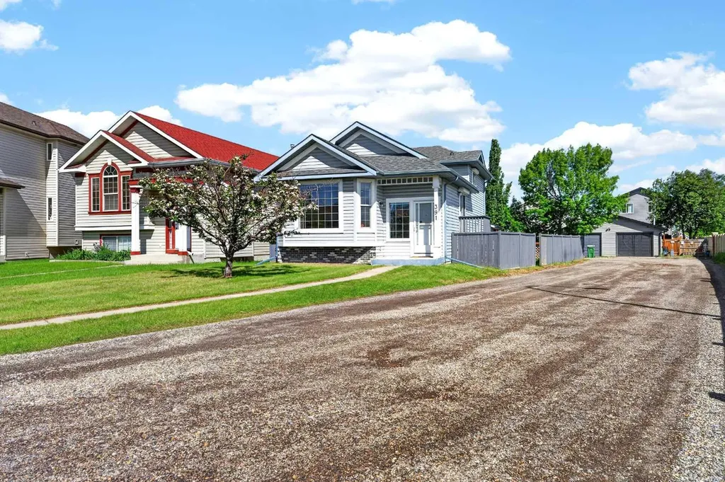 391 Country Hills Place NW Calgary AB T3K 4W6