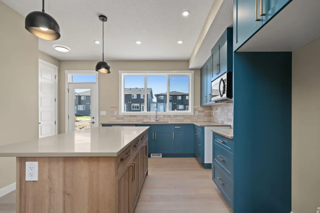 676 Sora Boulevard SE Calgary AB T3S0L6