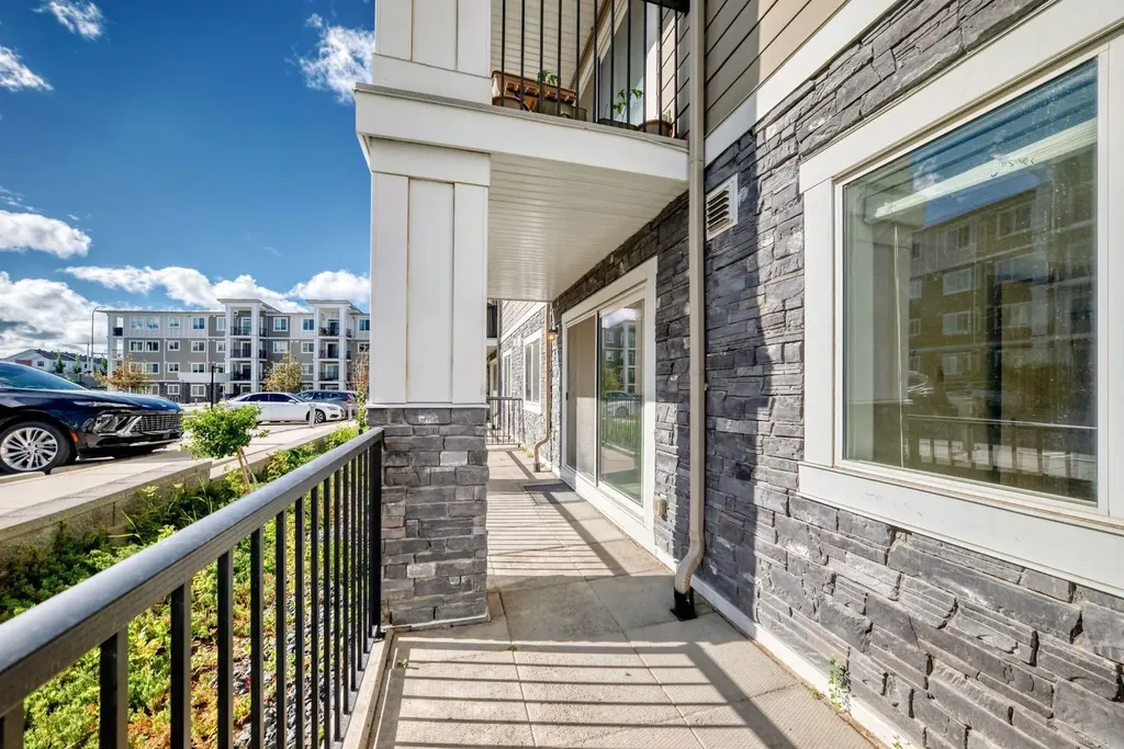 450 Sage Valley Drive NW Calgary AB T3E 0V6